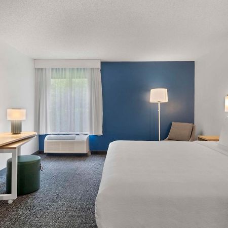 Spark By Hilton Newcomerstown 外观 照片